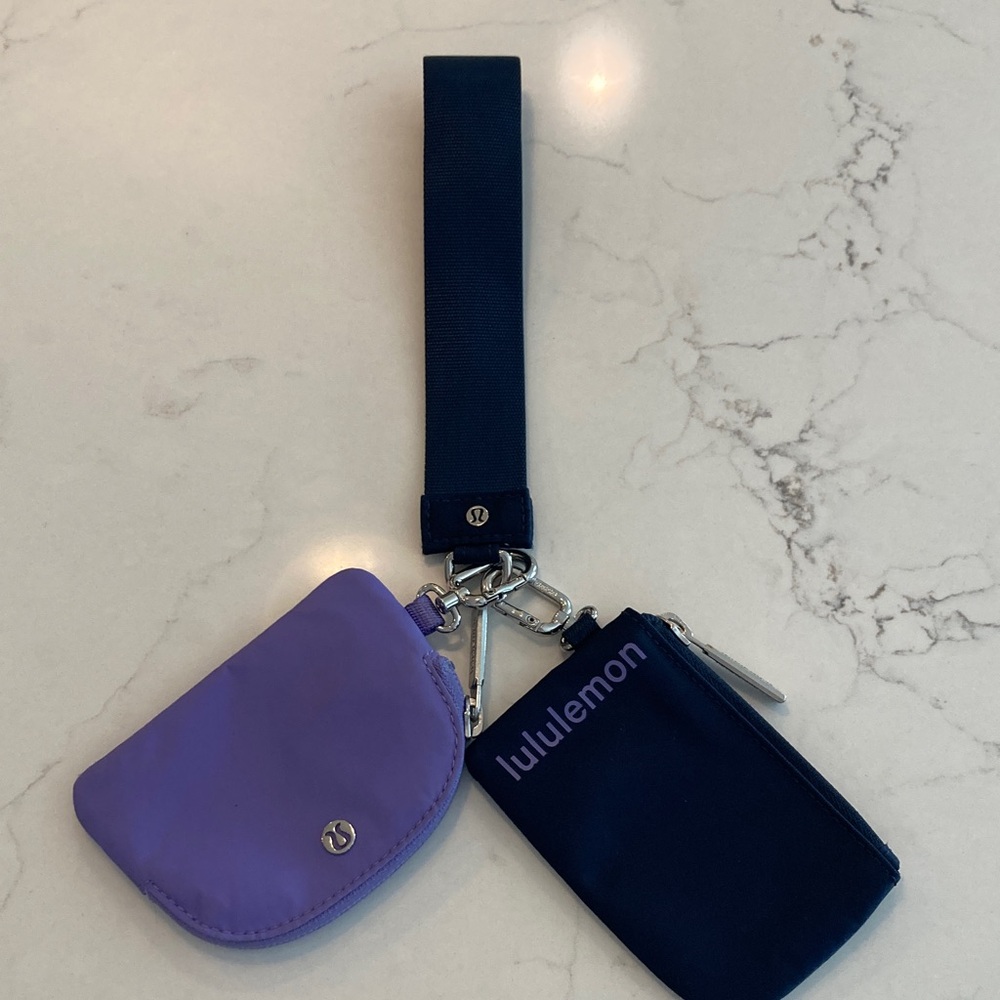 Lululemon dual pouch